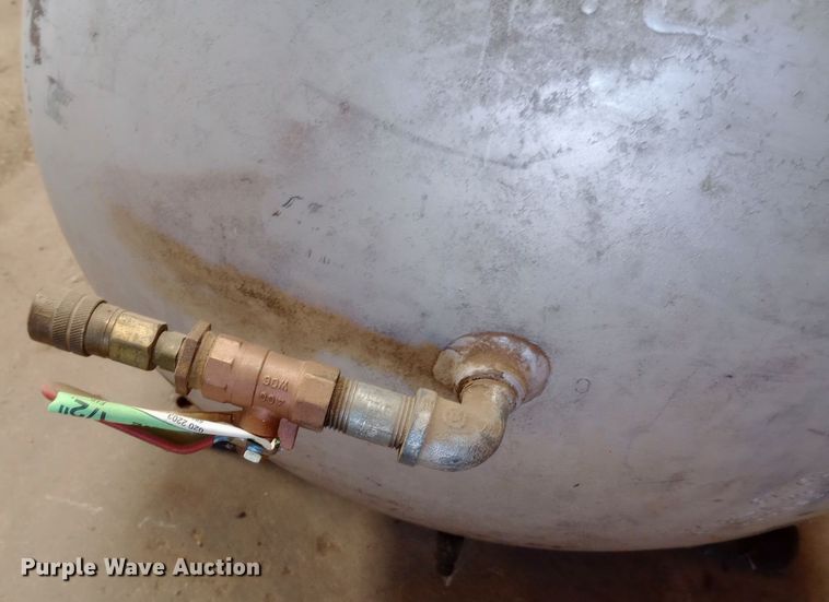 image for item DW0831 Kellogg American air compressor