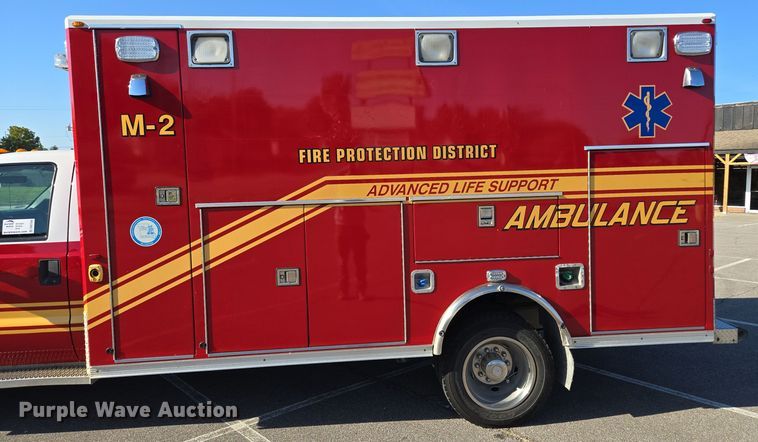 image for item DW2500 2012 Ford F450 Super Duty XLT ambulance