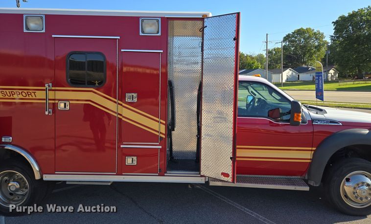 image for item DW2500 2012 Ford F450 Super Duty XLT ambulance