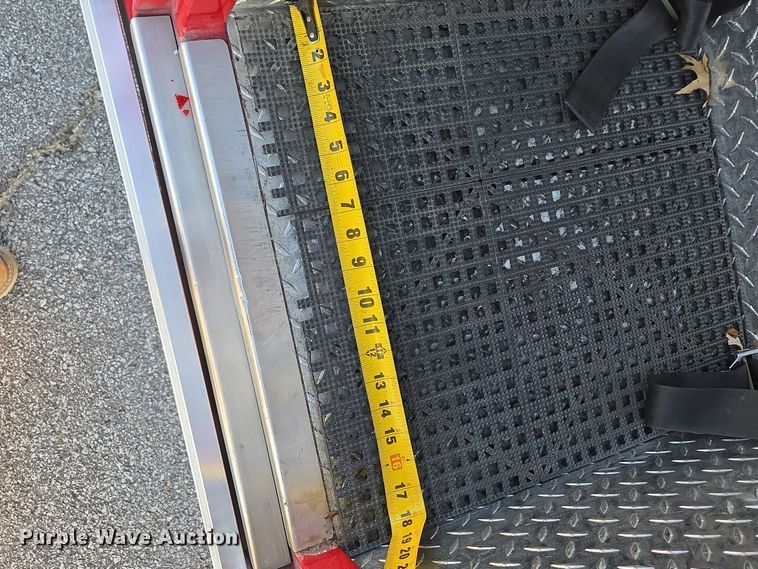 image for item DW2500 2012 Ford F450 Super Duty XLT ambulance