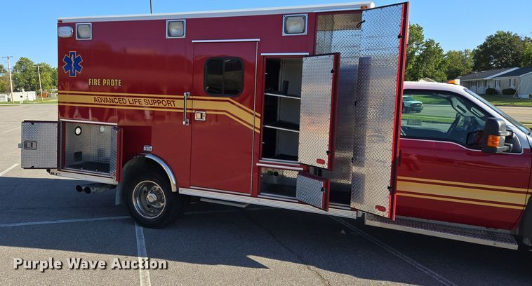 image for item DW2500 2012 Ford F450 Super Duty XLT ambulance