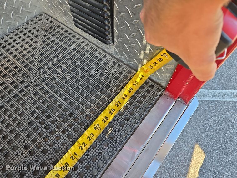 image for item DW2500 2012 Ford F450 Super Duty XLT ambulance