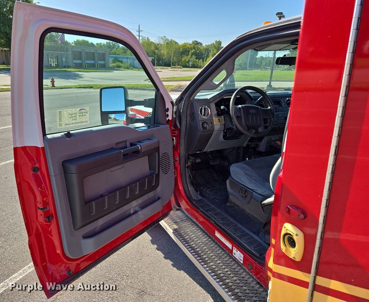 image for item DW2500 2012 Ford F450 Super Duty XLT ambulance