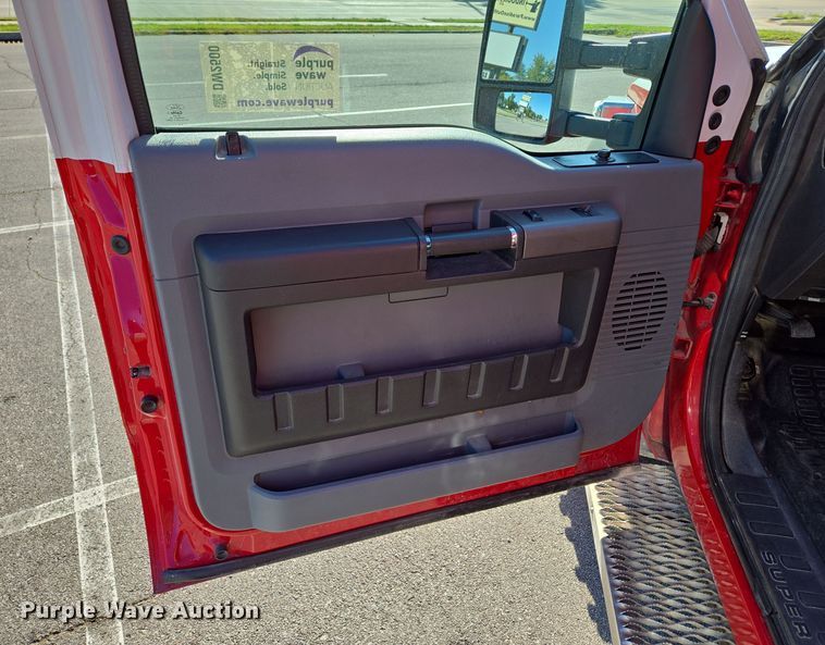 image for item DW2500 2012 Ford F450 Super Duty XLT ambulance