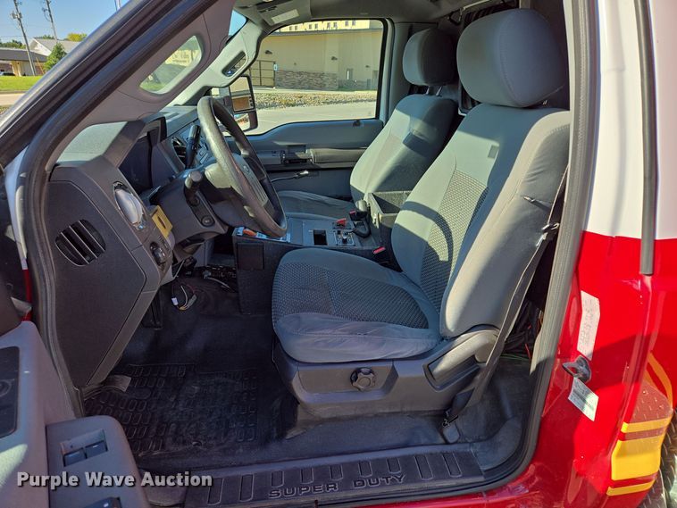 image for item DW2500 2012 Ford F450 Super Duty XLT ambulance