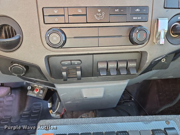 image for item DW2500 2012 Ford F450 Super Duty XLT ambulance