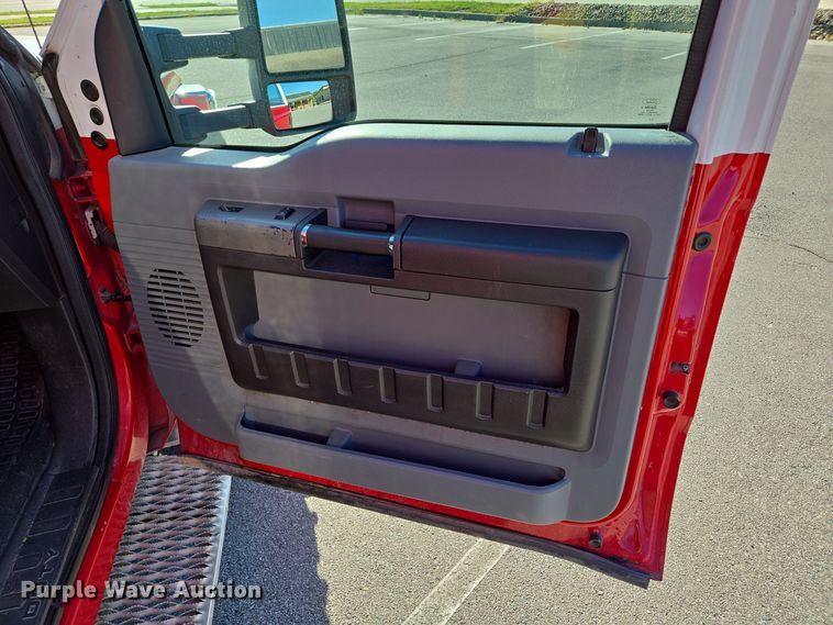 image for item DW2500 2012 Ford F450 Super Duty XLT ambulance