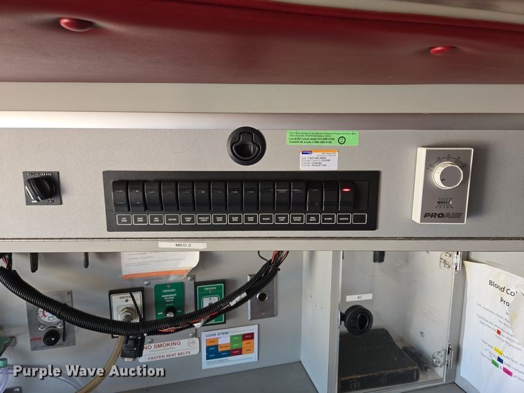 image for item DW2500 2012 Ford F450 Super Duty XLT ambulance