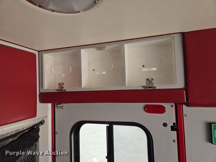 image for item DW2500 2012 Ford F450 Super Duty XLT ambulance
