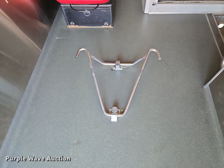 image for item DW2500 2012 Ford F450 Super Duty XLT ambulance