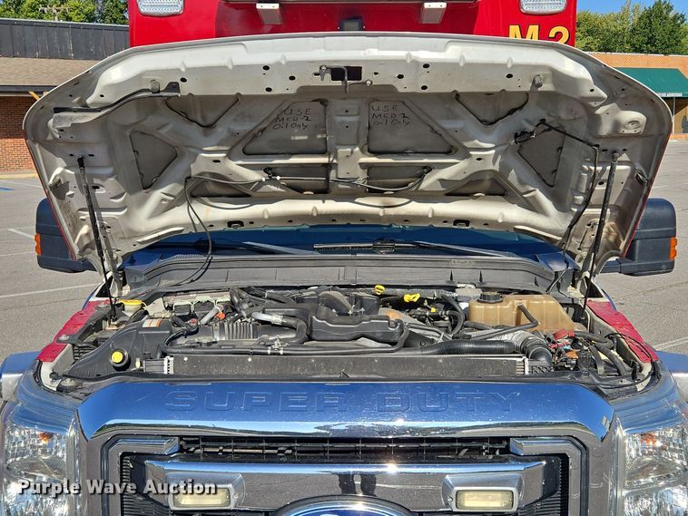 image for item DW2500 2012 Ford F450 Super Duty XLT ambulance