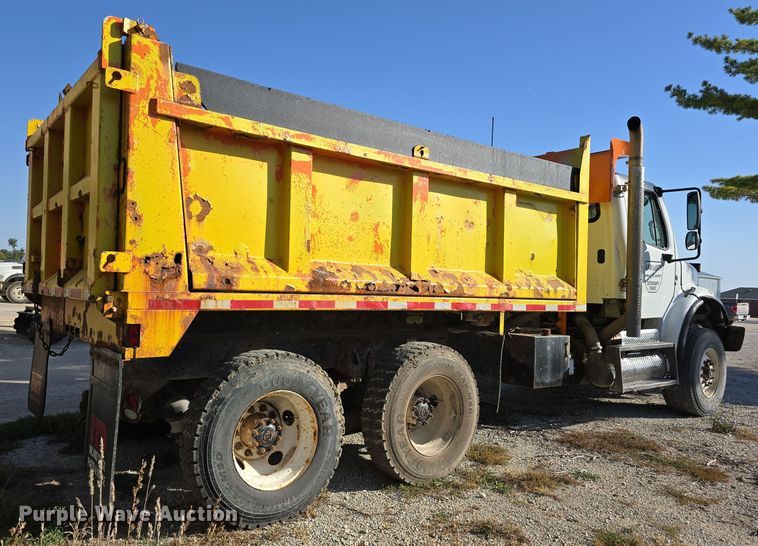 image for item DW3762 2010 Freightliner Business Class M2 dump truck