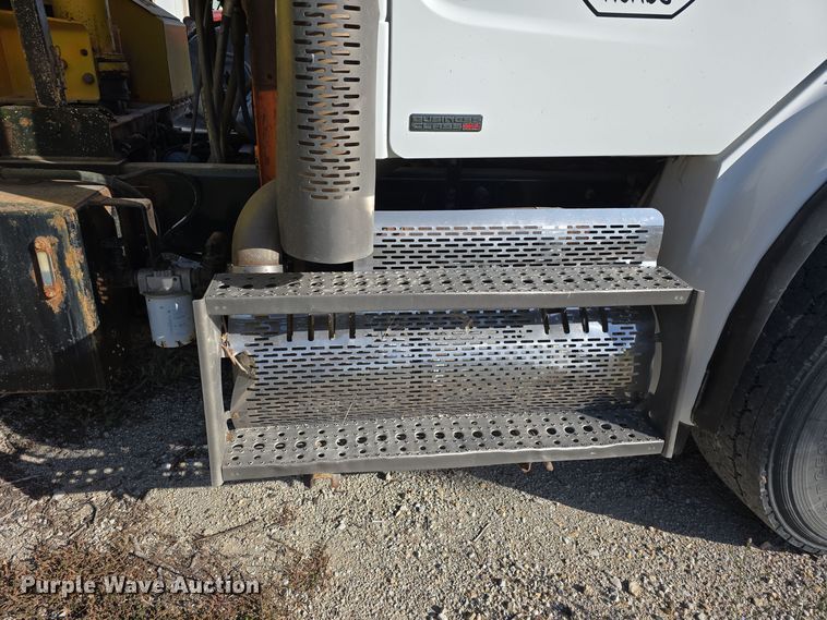 image for item DW3762 2010 Freightliner Business Class M2 dump truck