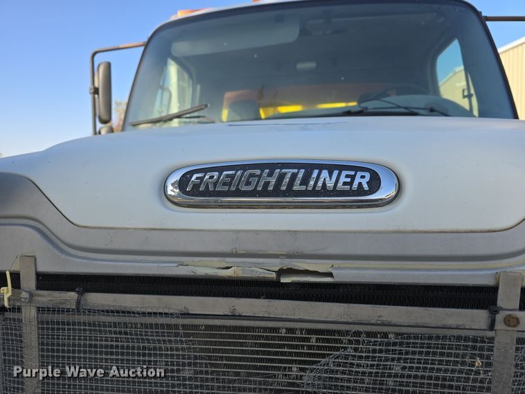 image for item DW3762 2010 Freightliner Business Class M2 dump truck