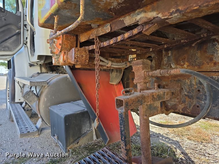 image for item DW3762 2010 Freightliner Business Class M2 dump truck