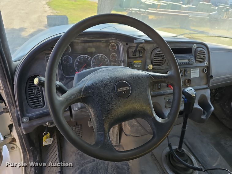 image for item DW3762 2010 Freightliner Business Class M2 dump truck