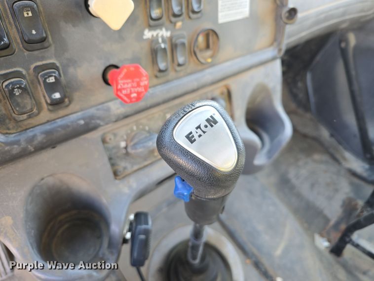 image for item DW3762 2010 Freightliner Business Class M2 dump truck