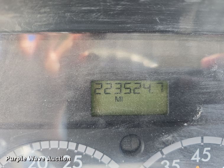 image for item DW3762 2010 Freightliner Business Class M2 dump truck