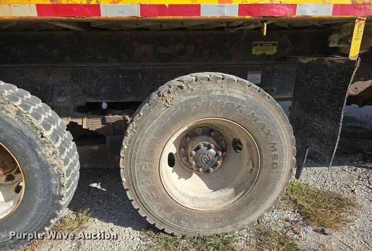 image for item DW3762 2010 Freightliner Business Class M2 dump truck