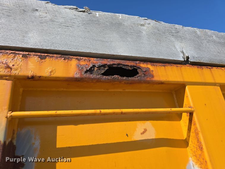 image for item DW3763 1994 International 4900 dump truck