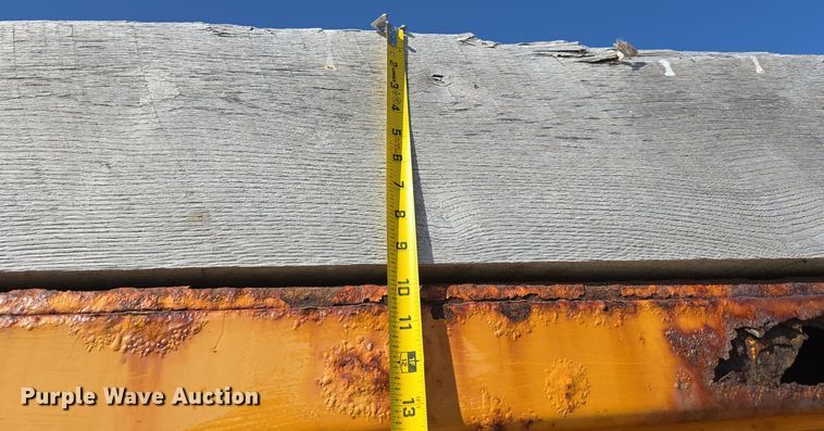 image for item DW3763 1994 International 4900 dump truck