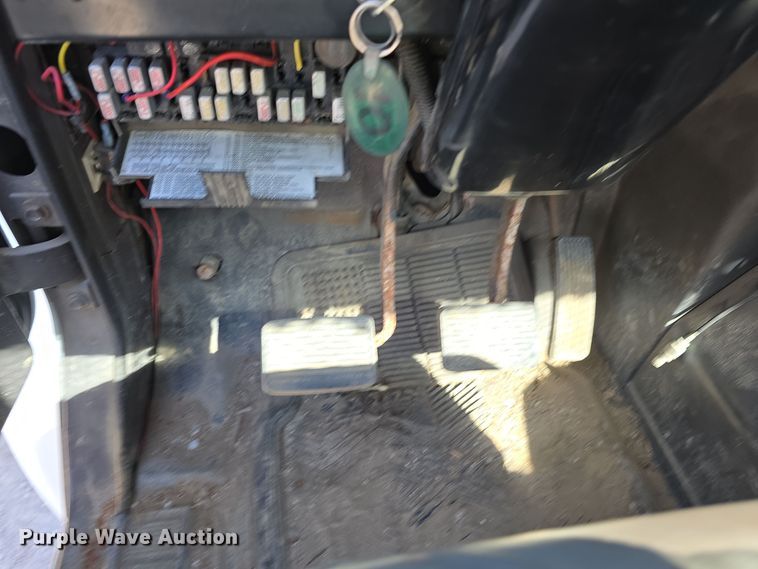 image for item DW3763 1994 International 4900 dump truck