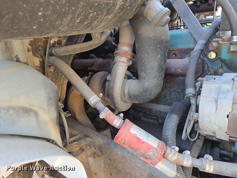 image for item DW3763 1994 International 4900 dump truck