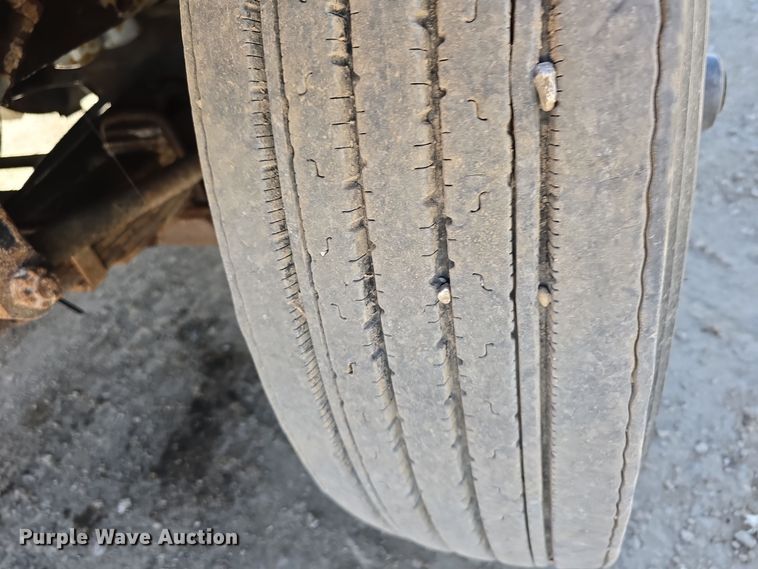 image for item DW3763 1994 International 4900 dump truck