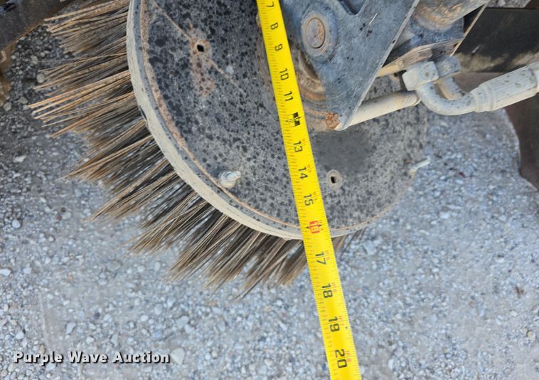 image for item DW3764 2000 Freightliner FC70 street sweeper truck