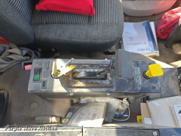 image for item DW3764 2000 Freightliner FC70 street sweeper truck