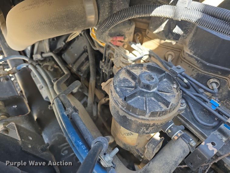 image for item DW3764 2000 Freightliner FC70 street sweeper truck