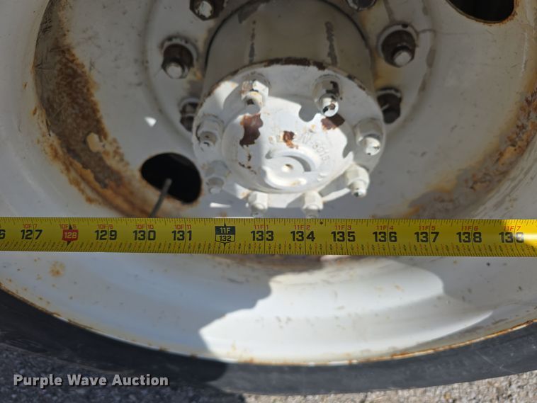 image for item DW3764 2000 Freightliner FC70 street sweeper truck