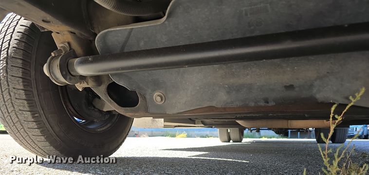 image for item DW3801 2010 Chevrolet Express G4500 shuttle bus