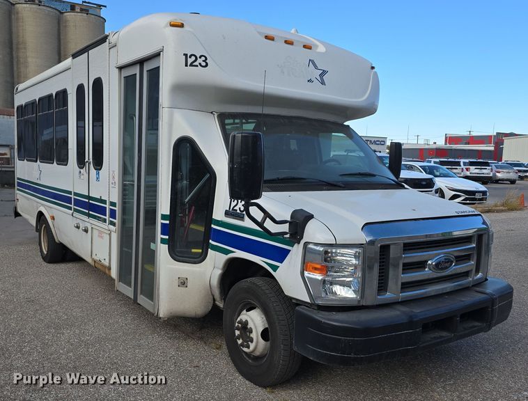 image for item DW3802 2012 Ford E450 Super Duty shuttle bus