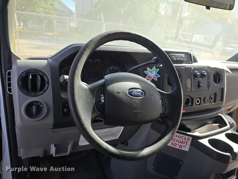 image for item DW3802 2012 Ford E450 Super Duty shuttle bus