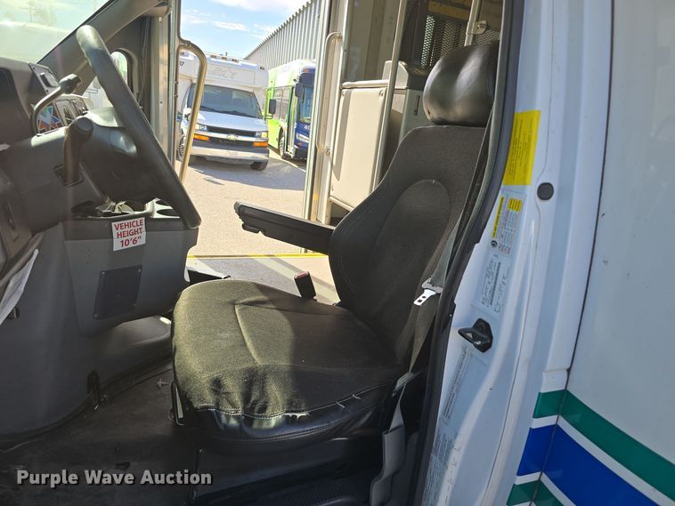 image for item DW3802 2012 Ford E450 Super Duty shuttle bus