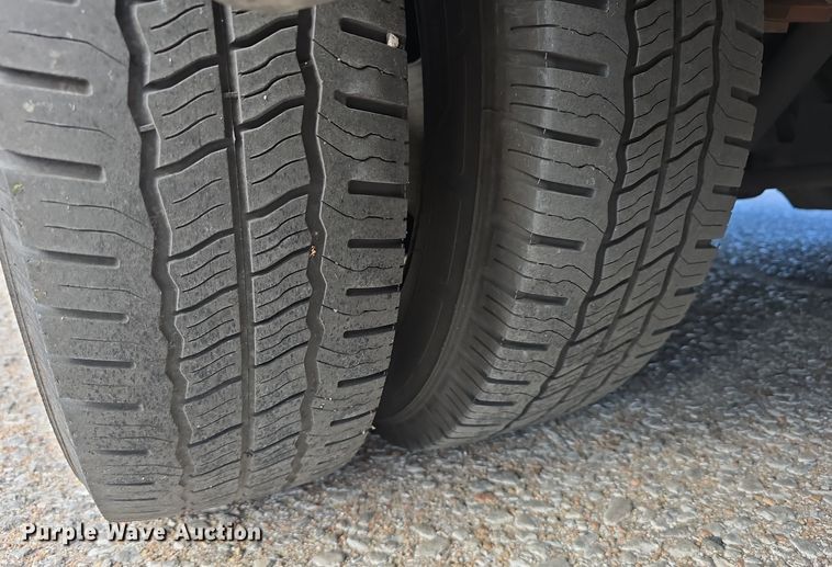 image for item DW3802 2012 Ford E450 Super Duty shuttle bus