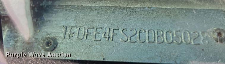 image for item DW3802 2012 Ford E450 Super Duty shuttle bus