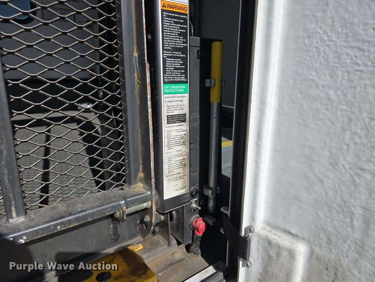 image for item DW3803 2017 Goshen Impulse Ford 220 shuttle bus