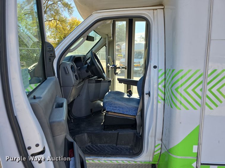 image for item DW3803 2017 Goshen Impulse Ford 220 shuttle bus