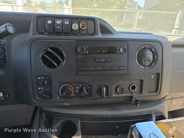 image for item DW3803 2017 Goshen Impulse Ford 220 shuttle bus