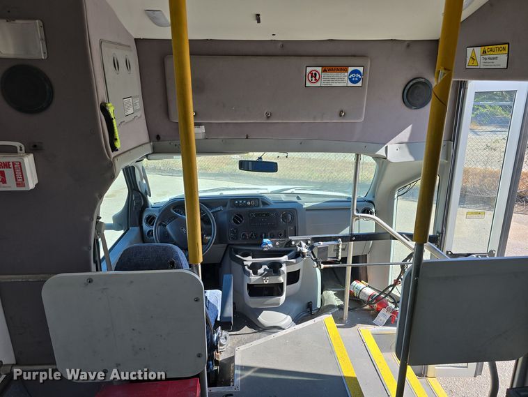 image for item DW3803 2017 Goshen Impulse Ford 220 shuttle bus