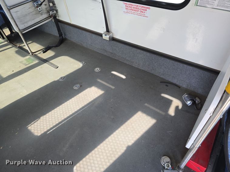 image for item DW3803 2017 Goshen Impulse Ford 220 shuttle bus