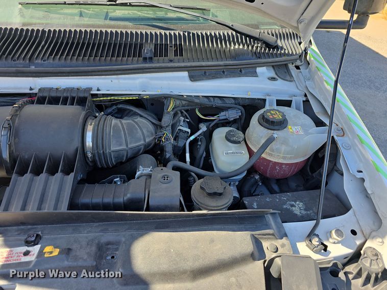 image for item DW3803 2017 Goshen Impulse Ford 220 shuttle bus