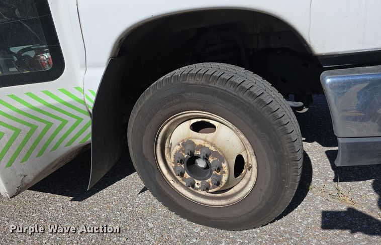 image for item DW3803 2017 Goshen Impulse Ford 220 shuttle bus