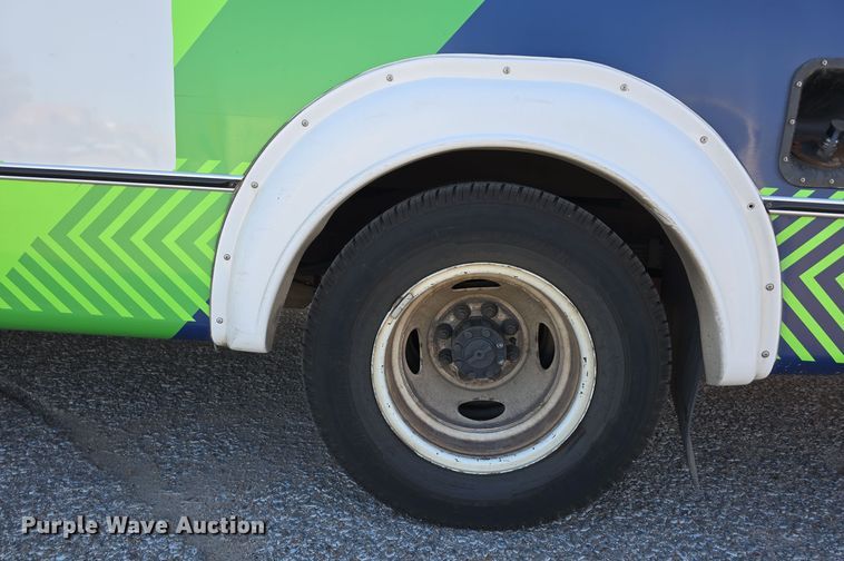 image for item DW3803 2017 Goshen Impulse Ford 220 shuttle bus