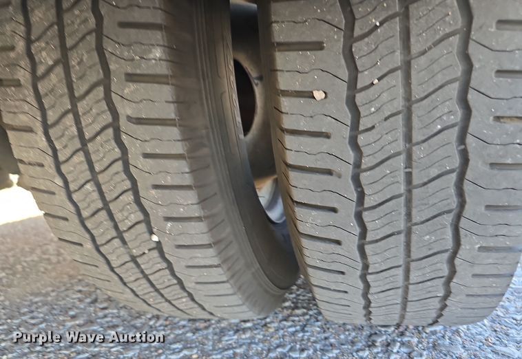 image for item DW3803 2017 Goshen Impulse Ford 220 shuttle bus