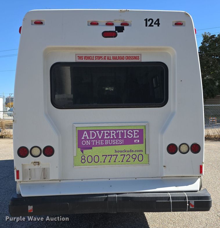 image for item DW3804 2013 Ford E450 Super Duty shuttle bus