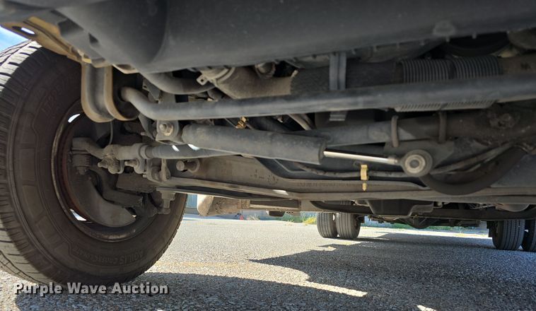 image for item DW3804 2013 Ford E450 Super Duty shuttle bus