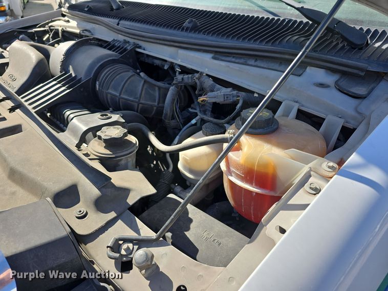 image for item DW3804 2013 Ford E450 Super Duty shuttle bus